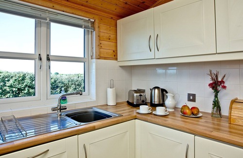 St Merryn Cabin | 2 bedroom accommodation in St Merryn, Padstow