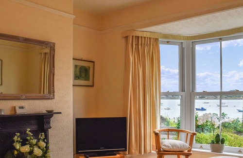 Saltash Cottage | 2 bedroom accommodation in Saltash