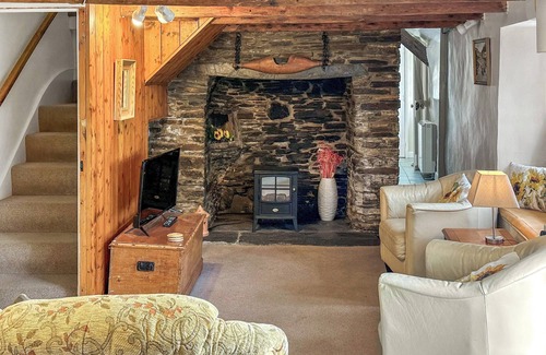 Tintagel Cottage | 2 bedroom accommodation in Trenale, Tintagel