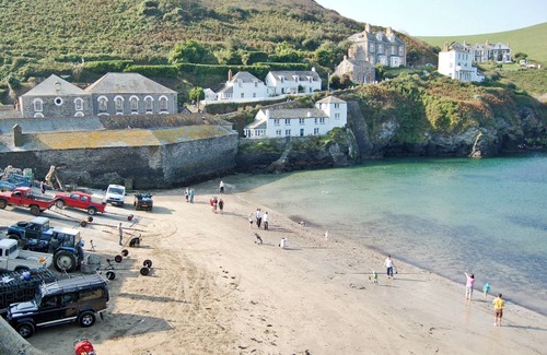 Tintagel Cottage | 2 bedroom accommodation in Trenale, Tintagel