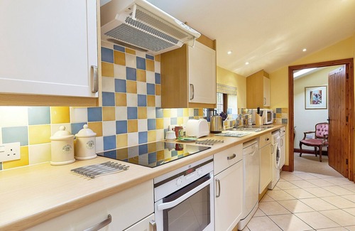 Irstead Cottage | 2 bedroom accommodation in Great Hautbois, near Coltishall