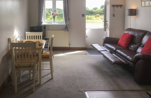 Thirsk Cottage | 2 bedroom accommodation in South Kilvington, near Thirsk