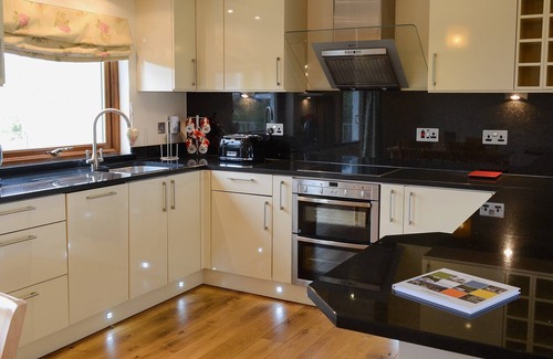 Tain Cottage | 2 bedroom accommodation in Balintore, near Tain