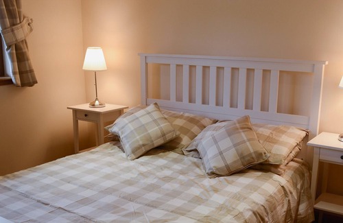 Tain Cottage | 2 bedroom accommodation in Balintore, near Tain