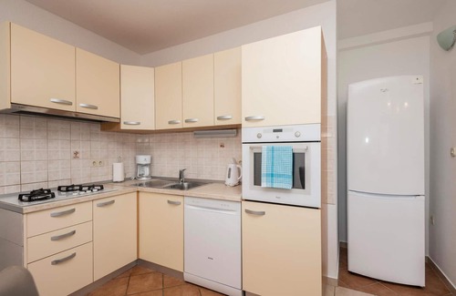 Zagvozd Apartment | 2 bedroom amazing apartment in Zagvozd