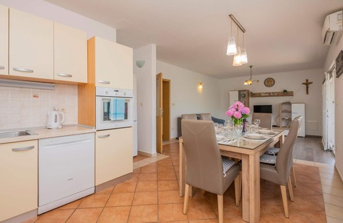 Zagvozd Apartment | 2 bedroom amazing apartment in Zagvozd