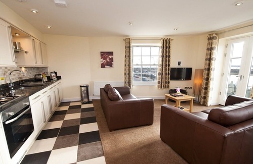 Scarborough Apartment | 2 Bedroom Apartment - 2nd Floor