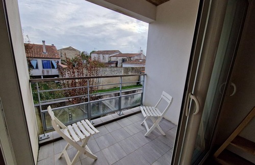 Angoulins Apartment | 2-Bedroom Apartment for 5 in Angoulins sur Mer with Private Parking
