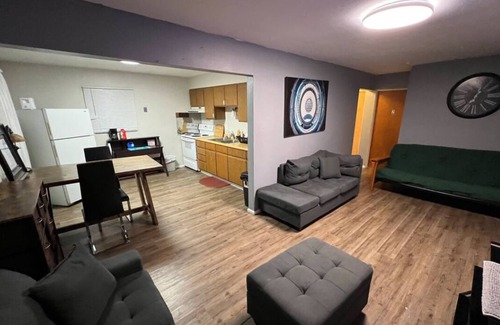 Fargo Apartment | 2-bedroom apartment in amazing Fargo with AC