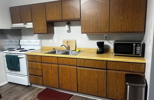 Fargo Apartment | 2-bedroom apartment in amazing Fargo with AC
