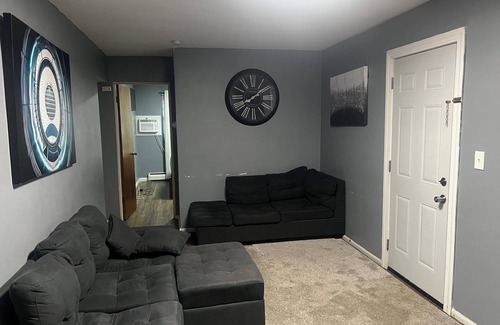 Fargo Apartment | 2-bedroom apartment in amazing Fargo with AC