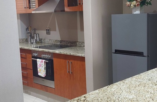 Durban Point Apartment | 2-bedroom apartment in charming Durban Waterfront with beach and harbour views