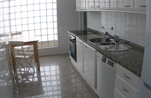 Foz do Douro Apartment | 2 bedroom apartment in the heart of Foz do Douro, opposite the market in Foz.