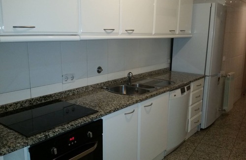 Foz do Douro Apartment | 2 bedroom apartment in the heart of Foz do Douro, opposite the market in Foz.
