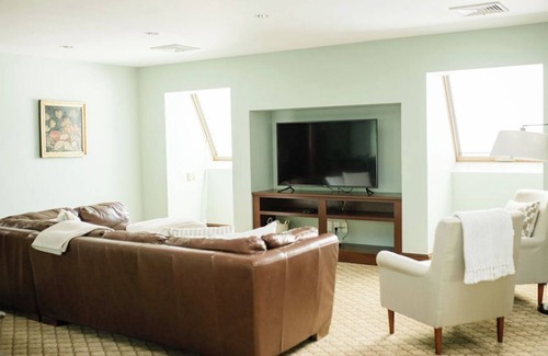 Falmouth Foreside Apartment | 2 Bedroom Apartment on The Falmouth Foreside