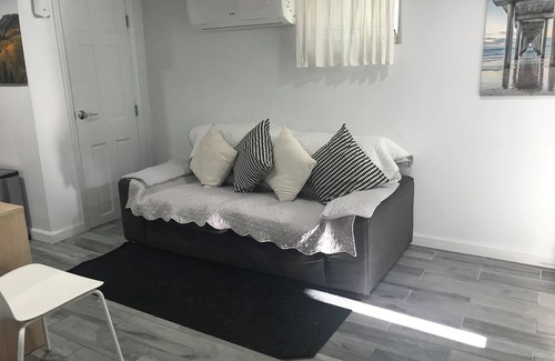 Queens Apartment | 2-bedroom apartment steps to Flushing Meadows-Corona Park