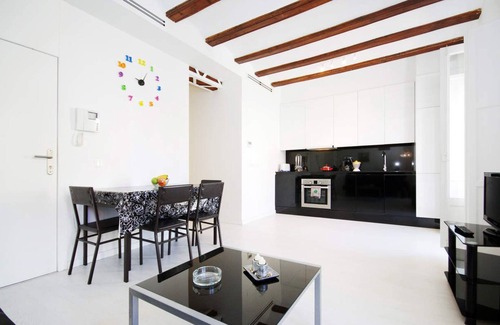 Barrio del Carmen Apartment | 2 Bedroom Apartment with balcony. Old Town. Valencia. MS4
