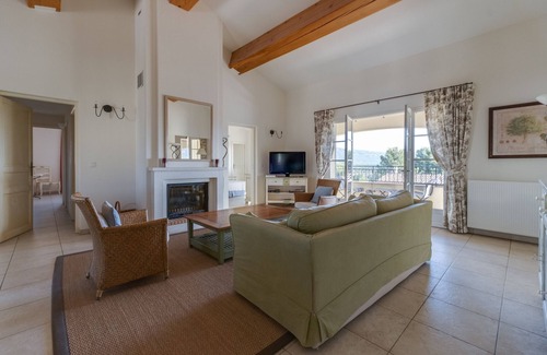 La Motte Apartment | 2 BEDROOM APARTMENT WITH TERRACE (N°523)