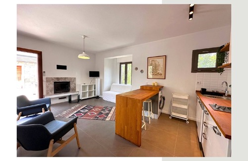 Bitez Apartment | 2-bedroom apartment with AC in beautiful Bitez