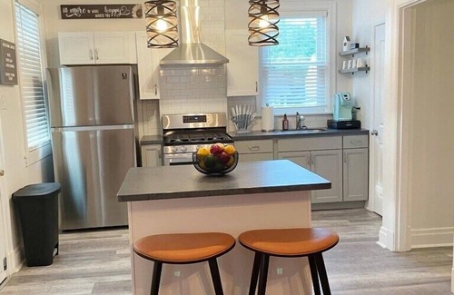 Brighton Heights Apartment | 2 Bedroom Apt. - Stylish, Modern, and Convenient!