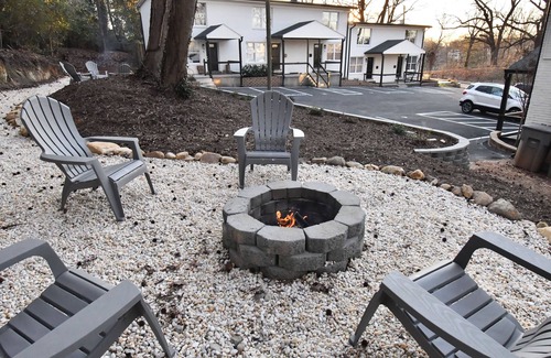 Optimist Park Apartment | 2-Bedroom Apt1- 2 mins to Uptown Charlotte