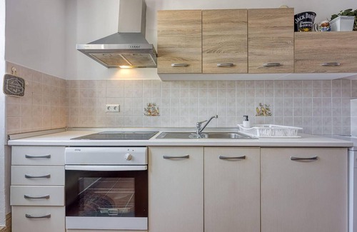 Veli Losinj Apartment | 2 bedroom beautiful apartment in Veli Losinj