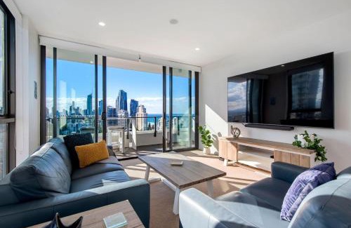 Broadbeach Apartment | 2 Bedroom Broadbeach Stay Walk to Beach