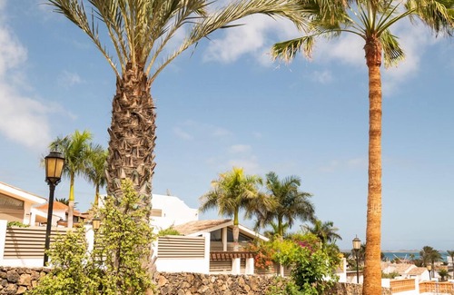 Corralejo Villa | 2 bedroom centrally located bungalow with garden and private parking