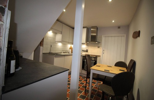 Canterbury Cottage | 2 Bedroom City Centre Cottage set in a Private Courtyard