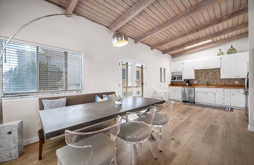 Santa Ana Heights House | 2 bedroom close to the beach on 65th St