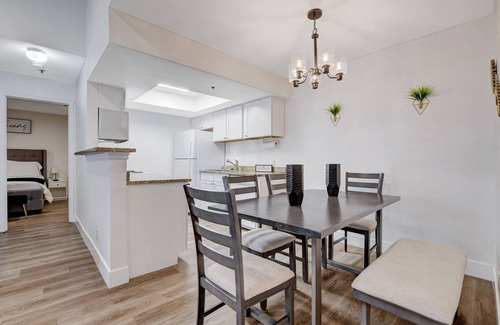 Las Vegas Condo | 2-bedroom condo in amazing Las Vegas with patio and AC