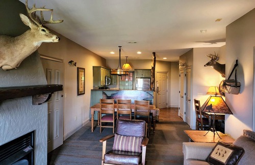 Big Cedars Cabin | 2-bedroom Condo in Lodge at the Wilderness Club Big Cedar Full Resort Amenities