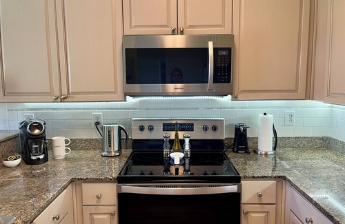 Gulf Shores Condo | 2-bedroom condo in Gulf Shores with pool view for 6 guests