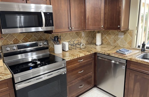 Palm Desert Condo | 2-bedroom condo just 9 minutes drive to Agua Caliente Casino