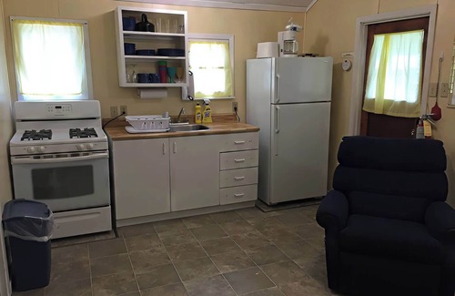 Bobcaygeon House | 2-Bedroom Cottage #1 - Ambleside