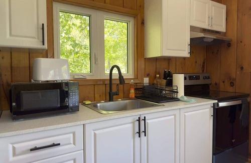 Carling House | 2-Bedroom Cottage #4 - Sand Bay