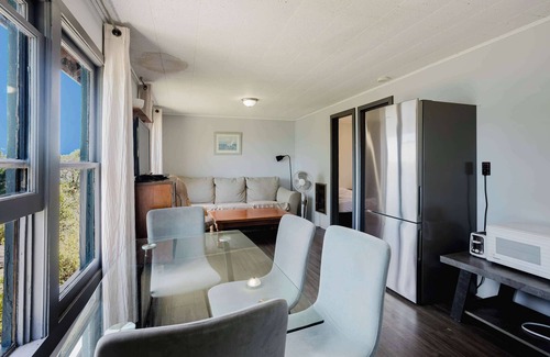 Carling Cabin | 2-Bedroom Cottage with Stunning View - Rockwood #6