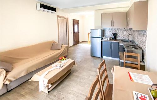 Skaloma Apartment | 2 Bedroom Cozy Apartment In Nafpaktos