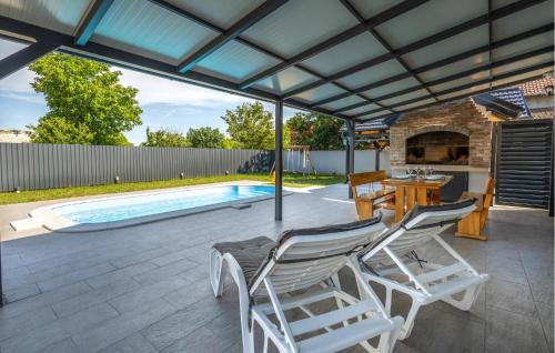 Borovo House | 2 Bedroom Cozy Home In Vukovar