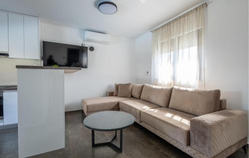 Borovo House | 2 Bedroom Cozy Home In Vukovar