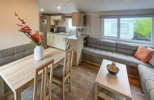 Makkum House | 2 bedroom cozy (sta)caravan in Makkum