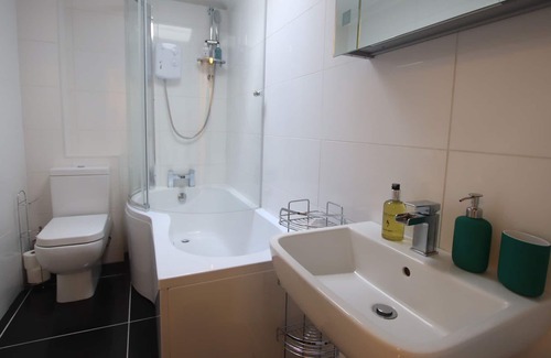 Bristol Apartment | 2 bedroom flat in beautiful Clifton