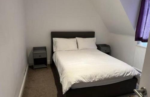 Fortune Green Apartment | 2 bedroom Flat in Camden
