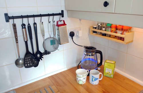 Trinity Condo | 2 bedroom flat in peaceful location near the sea, a short trip from city centre