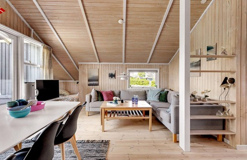 Hasmark Strand House | 2 bedroom gorgeous home in Otterup