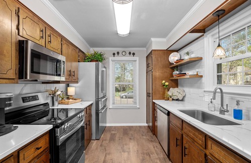 Augusta Apartment | 2 bedroom home with 2 bathrooms and fully fenced backyard