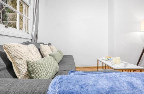 Darling Harbour Apartment | 2 Bedroom House Darling Harbour Good for 6 Guests