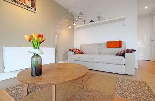 Oude Pijp Apartment | 2 bedroom loft near Rijksmuseum