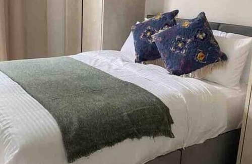 Hendon Apartment | 2 Bedroom Luxury Apartment in Hendon- New Build