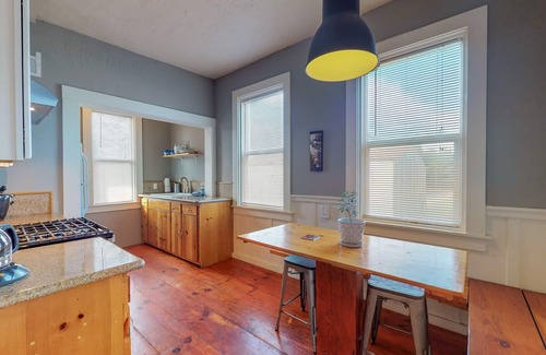Eureka House | 2 Bedroom Modern Home In Downtown Eureka